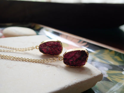 Raw Garnet Slice Necklace – 14k Gold Electroplated | 18k Gold Fill Chain in Cable or Wheat Style