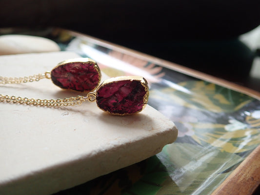 Raw Garnet Slice Necklace – 14k Gold Electroplated | 18k Gold Fill Chain in Cable or Wheat Style