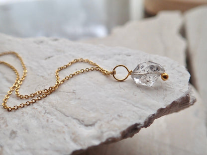 Dainty Herkimer Diamond Pendant Necklace, Raw Diamond Crystal Necklace, April Birthstone Gift for Her,Small Gemstone Layering Necklace