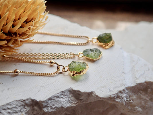 Dainty Raw Peridot Necklace, Natural Peridot Gemstone Necklace, August Birthstone Gift