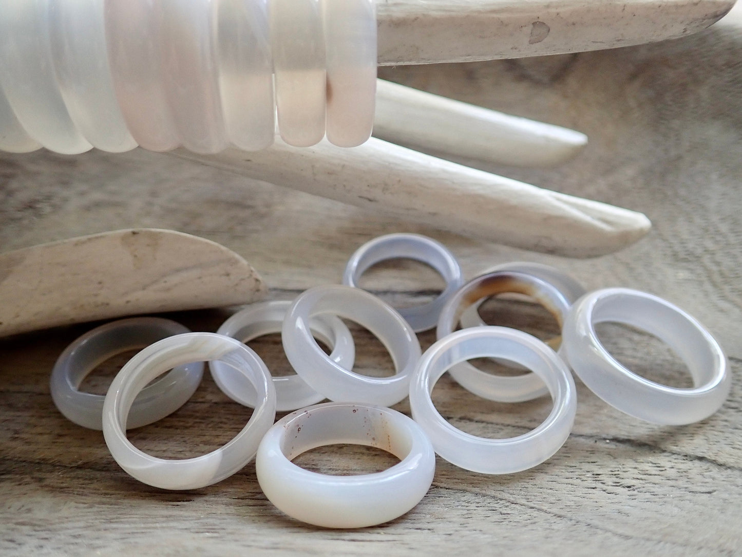 White Clear Solid Agate Stone Band Ring, Solid Gemstone Ring, Carved Stone Ring, Medium Stone Band Ring, Stacking Crystal Ring