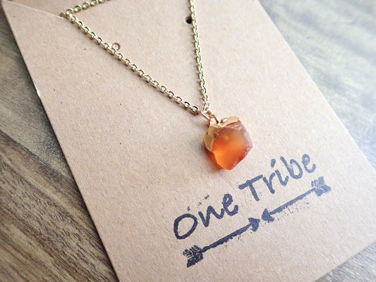 Raw Carnelian Pendant Necklace – 18k Gold Chain & 14k Gold Detailing