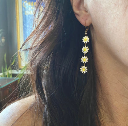 Colorful Daisy Dangle Earrings – Long Enamel Flower Drop Earrings in Pink, Baby Blue, or White – Coquette Floral Jewelry