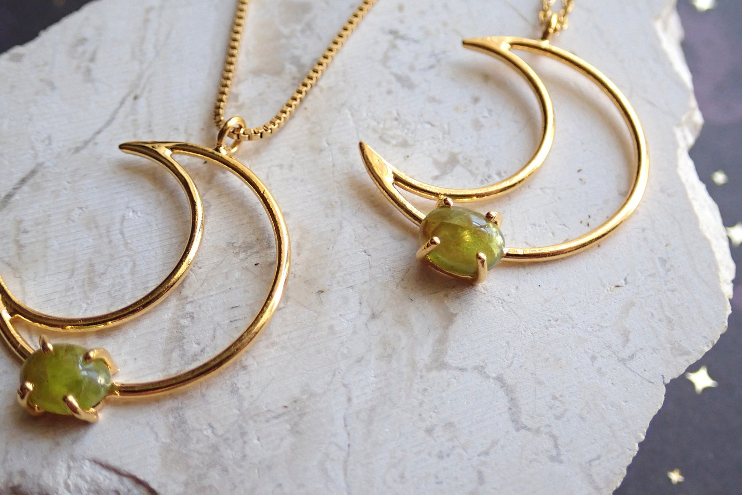 La Luna Bella Moon Necklace - Gold Crescent Moon Pendant with Birthstone