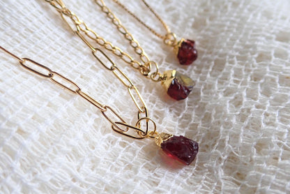 Dainty Raw Garnet Gemstone Necklace – 14k Gold Dipped | Minimalist Birthstone Jewelry
