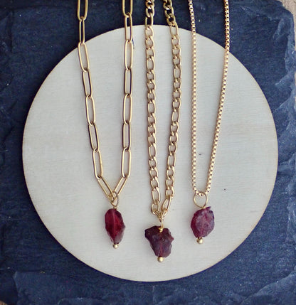 Dainty Raw Garnet Waterproof Necklace in 18k Gold | January Birthstone Jewelry Gift, Natural Gemstone Pendant with Paperclip or Figaro Chain