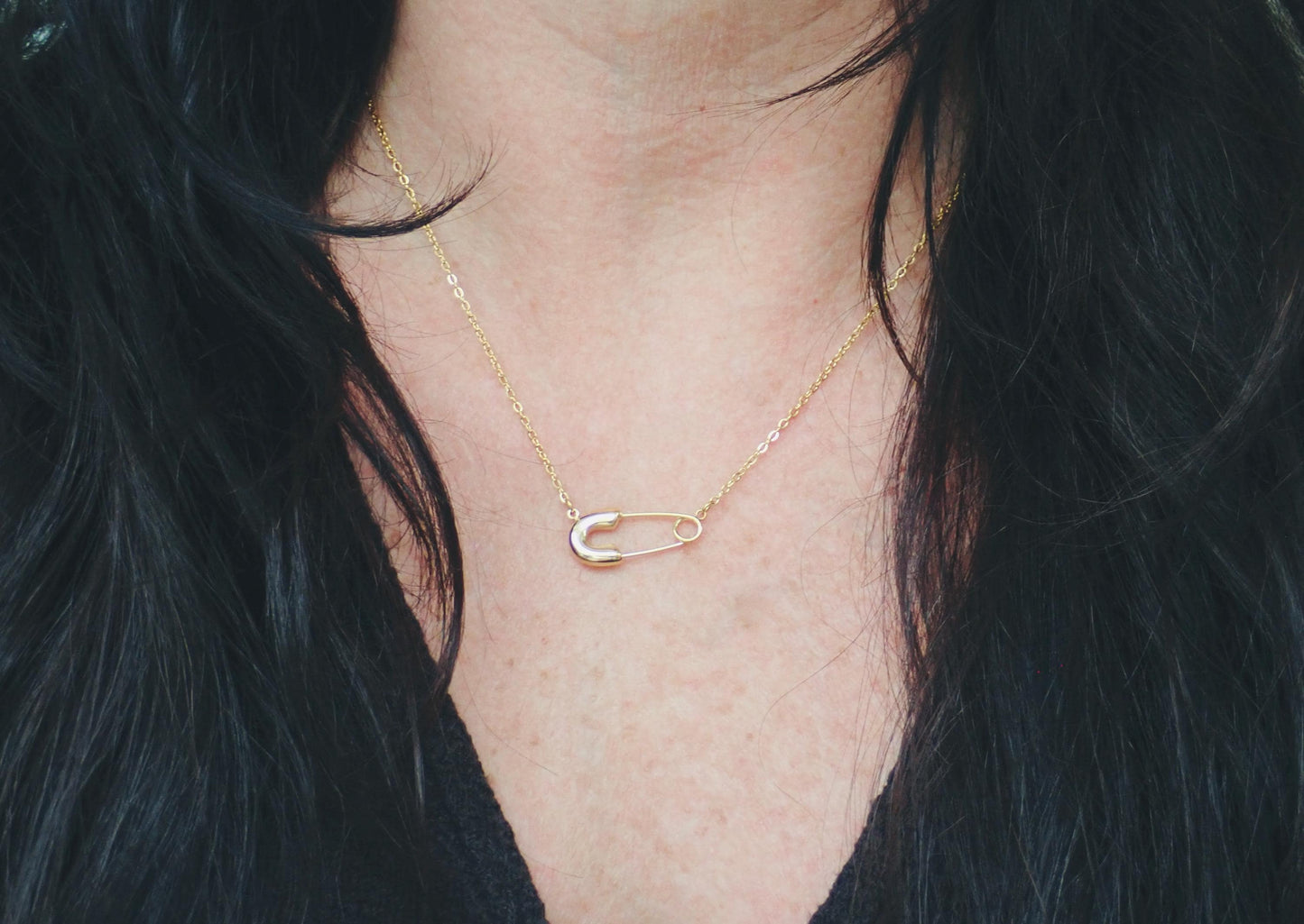 Gold Safety Pin Necklace – 14k Gold Plated – Dainty Punk-Inspired Jewelry – Edgy Minimalist Necklace – Layering Gift for Her