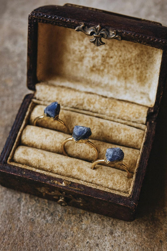 Dainty Raw Sapphire Ring, Gemstone Solitaire Stacking Ring, September Birthstone Gift, Simple Thin Delicate Ring,Sapphire Jewelry,