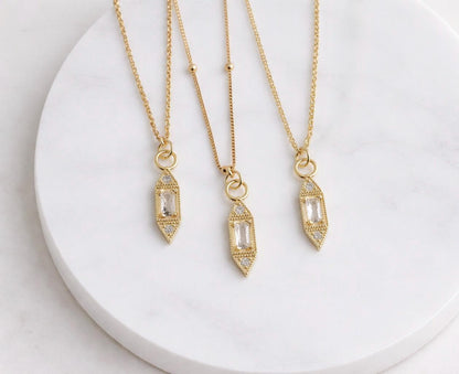 Dainty Gold Clear Crystal Pendant Necklace,  Minimal Clear Quartz Necklace, Art Deco Gemstone Pendant, Everyday Jewelry Gift for Her