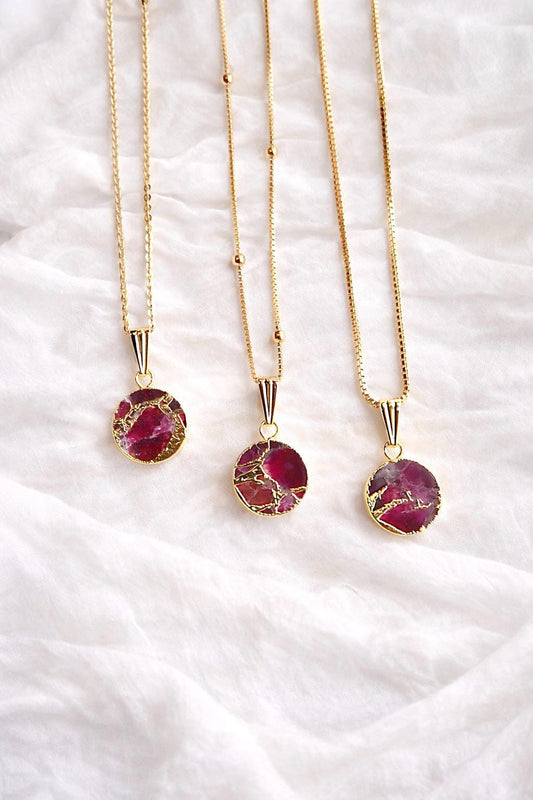 Berry Garnet Necklace Gold, Mojave Gemstone Pendant, January  Birthstone Gift, Red Crystal Kintsugi Coin Pendant, Dainty Minimalist Jewelry