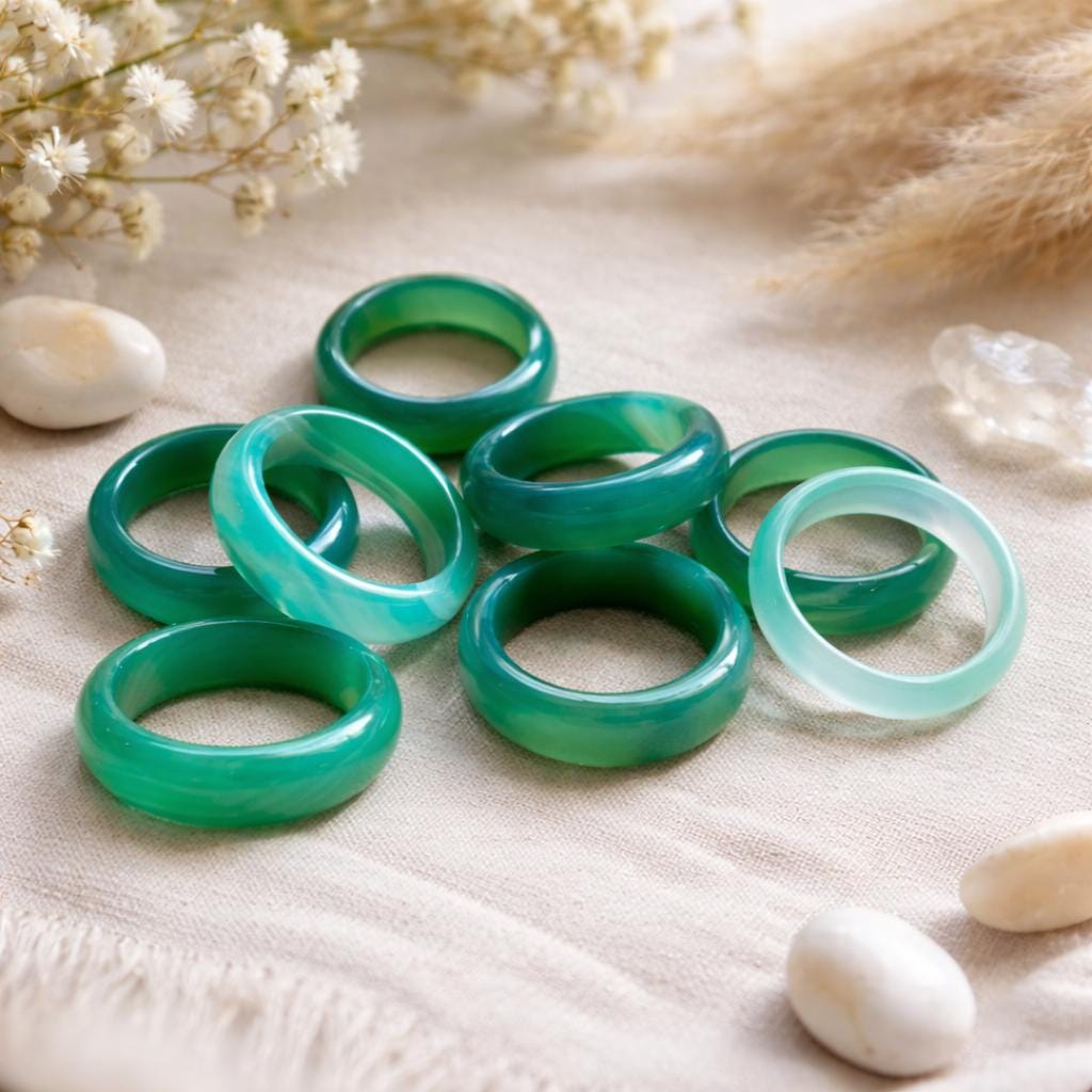 Solid Green Agate Stone Ring,  Green Chalcedony Carved Gemstone Ring, Medium Thick Thumb Ring, Stacking Crystal Ring