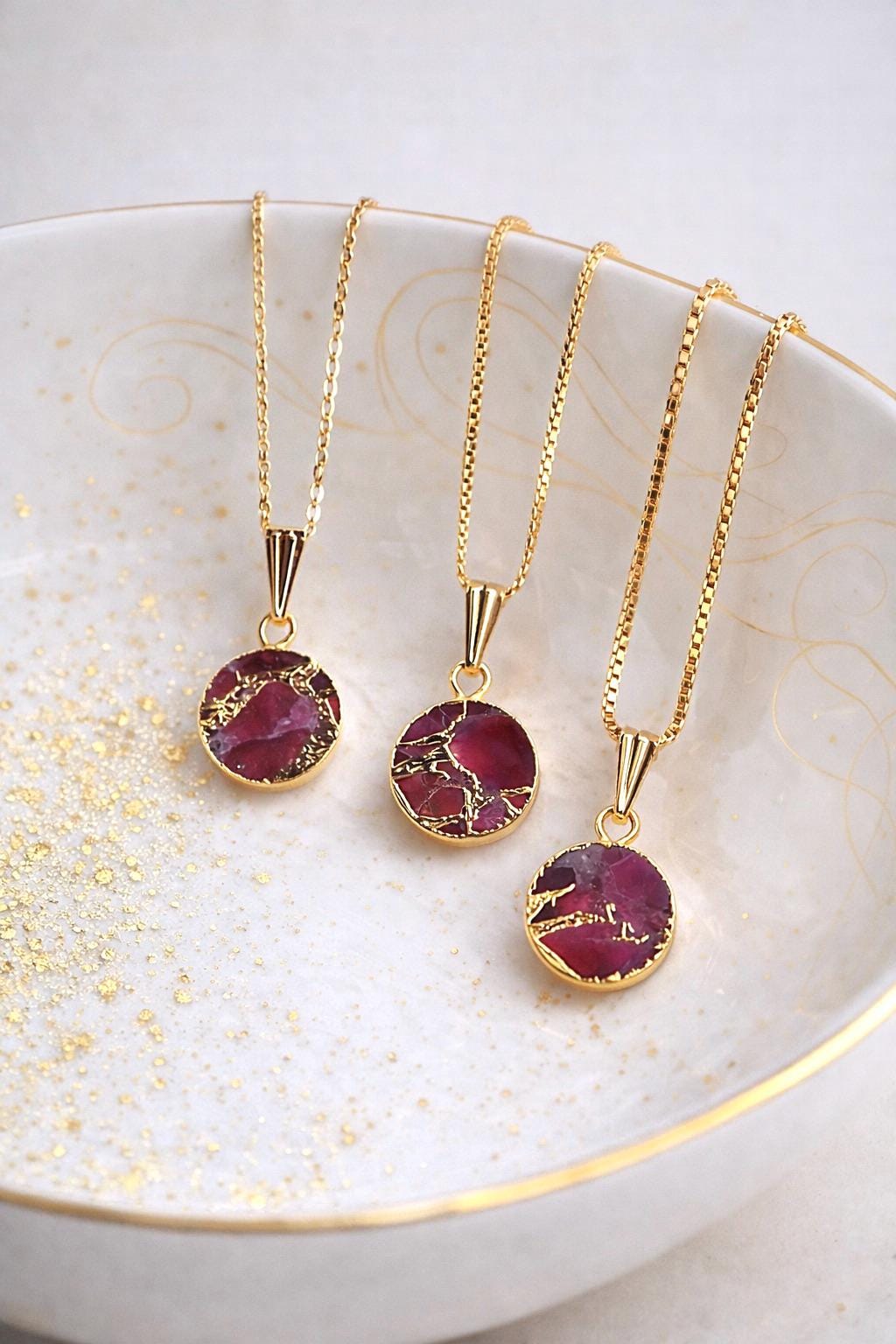 Berry Garnet Necklace Gold, Mojave Gemstone Pendant, January  Birthstone Gift, Red Crystal Kintsugi Coin Pendant, Dainty Minimalist Jewelry