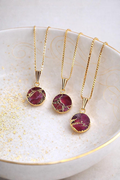 Berry Garnet Necklace Gold, Mojave Gemstone Pendant, January  Birthstone Gift, Red Crystal Kintsugi Coin Pendant, Dainty Minimalist Jewelry