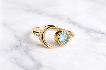 Black Stone Crescent Moon Ring • Onyx CZ Ring, Open Gemstone Ring, Adjustable Stone Ring, Gold Celestial Jewelry