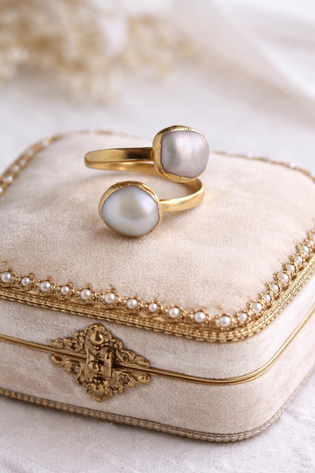 Gold Freshwater Pearl Crossover Ring, Peacock Pearl Double Gemstone Wrap Ring, June Birthstone Gift