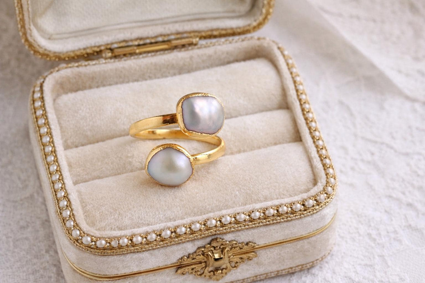 White Freshwater Pearl Ring Gold, June Birthstone Jewelry, Adjustable Open Wrap Ring, Minimalist Double Gemstone Ring, Crossover Ring
