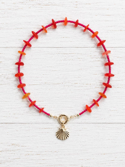 Colorful Beaded Front Clasp Necklace, Coastal Sea Glass Charm Holder Necklace, Dopamine Jewelry, Gold Scallop Charm, Summer Jewelry Gift