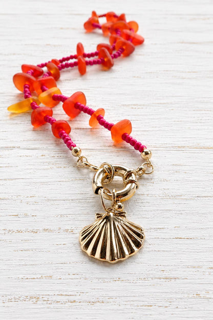 Colorful Beaded Front Clasp Necklace, Coastal Sea Glass Charm Holder Necklace, Dopamine Jewelry, Gold Scallop Charm, Summer Jewelry Gift