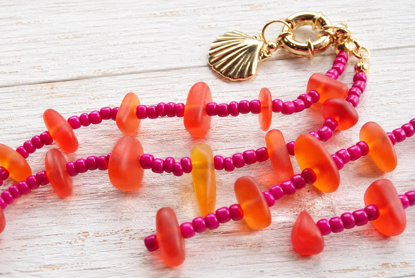 Colorful Beaded Front Clasp Necklace, Coastal Sea Glass Charm Holder Necklace, Dopamine Jewelry, Gold Scallop Charm, Summer Jewelry Gift