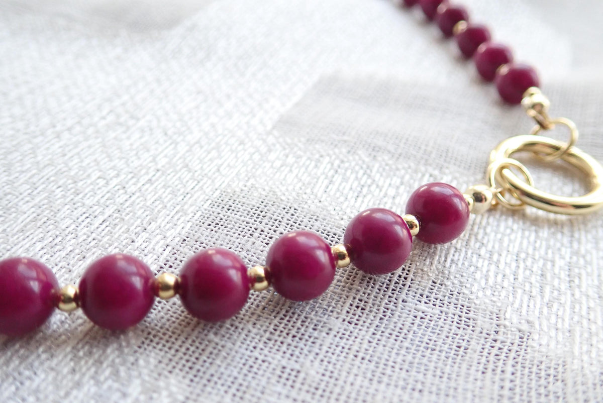 Berry Purple Jade Beaded Necklace, Freshwater Pearl Pendant, June Birthstone Gift, Gold Gemstone Charm Holder