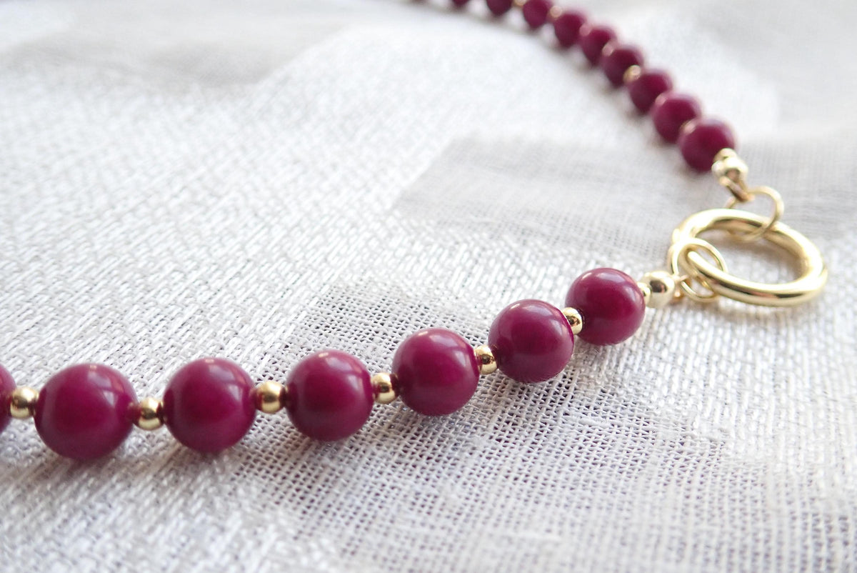 Berry Purple Jade Beaded Necklace, Freshwater Pearl Pendant, June Birthstone Gift, Gold Gemstone Charm Holder