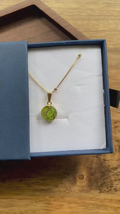 Peridot  Necklace Silver Green Coin Pendant Necklace, Mojave Gemstone Necklace, Kintsugi Crystal Jewelry, August Birthstone Gift for Her