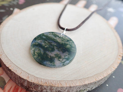 Fangorn Moss Agate Leather Necklace