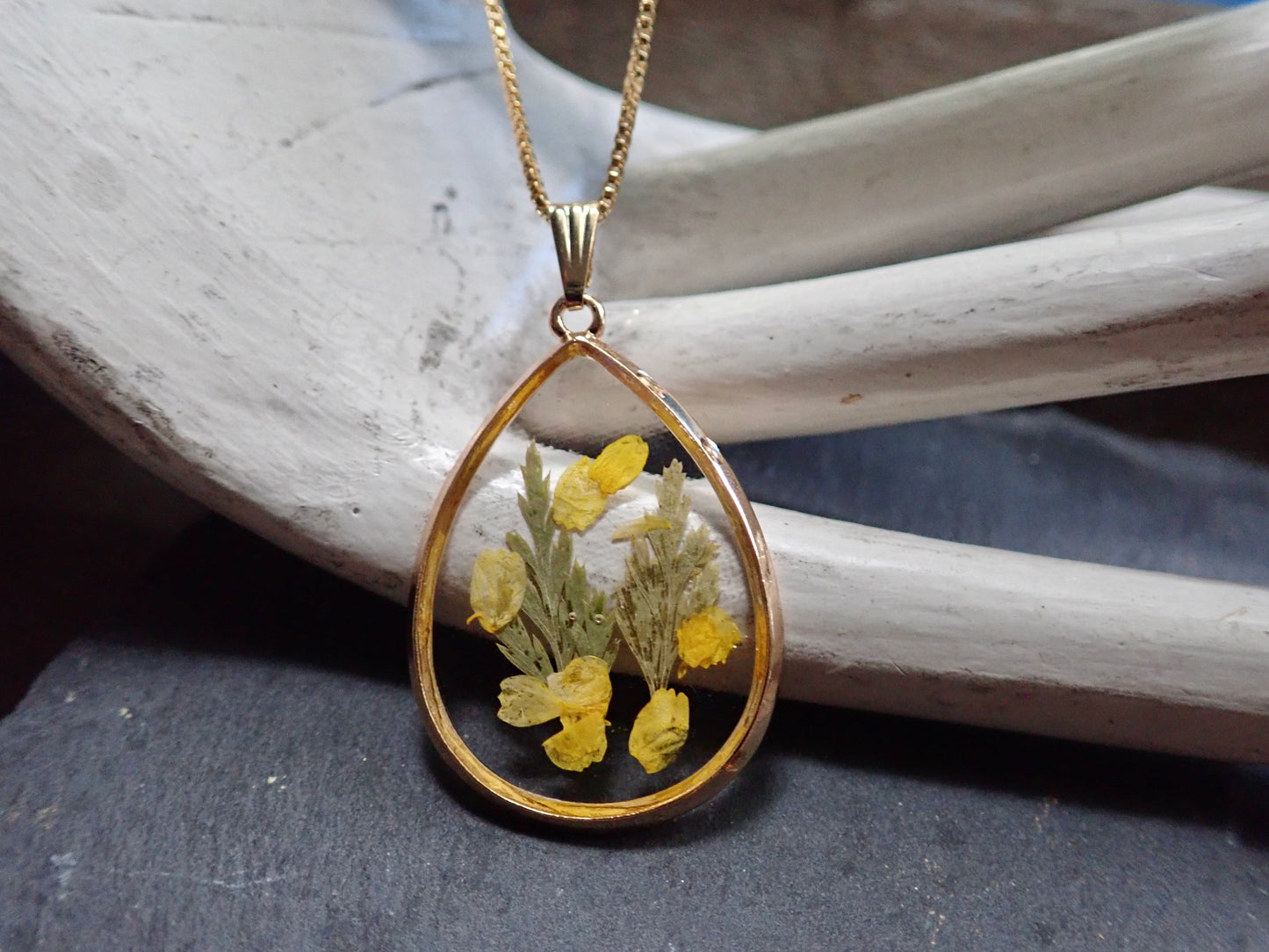 Yasmina Flower Necklace