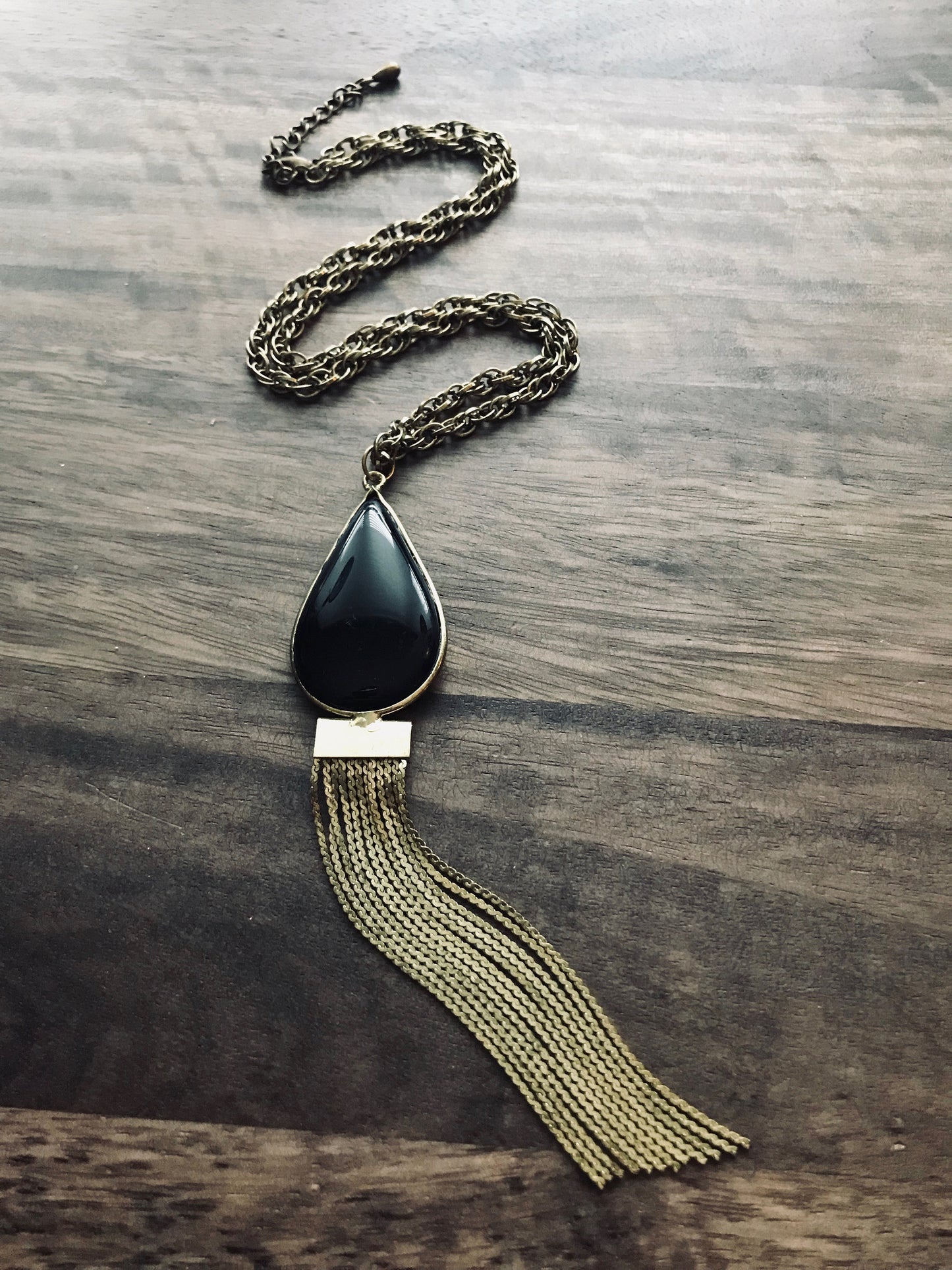 So Metal Tassel Necklace