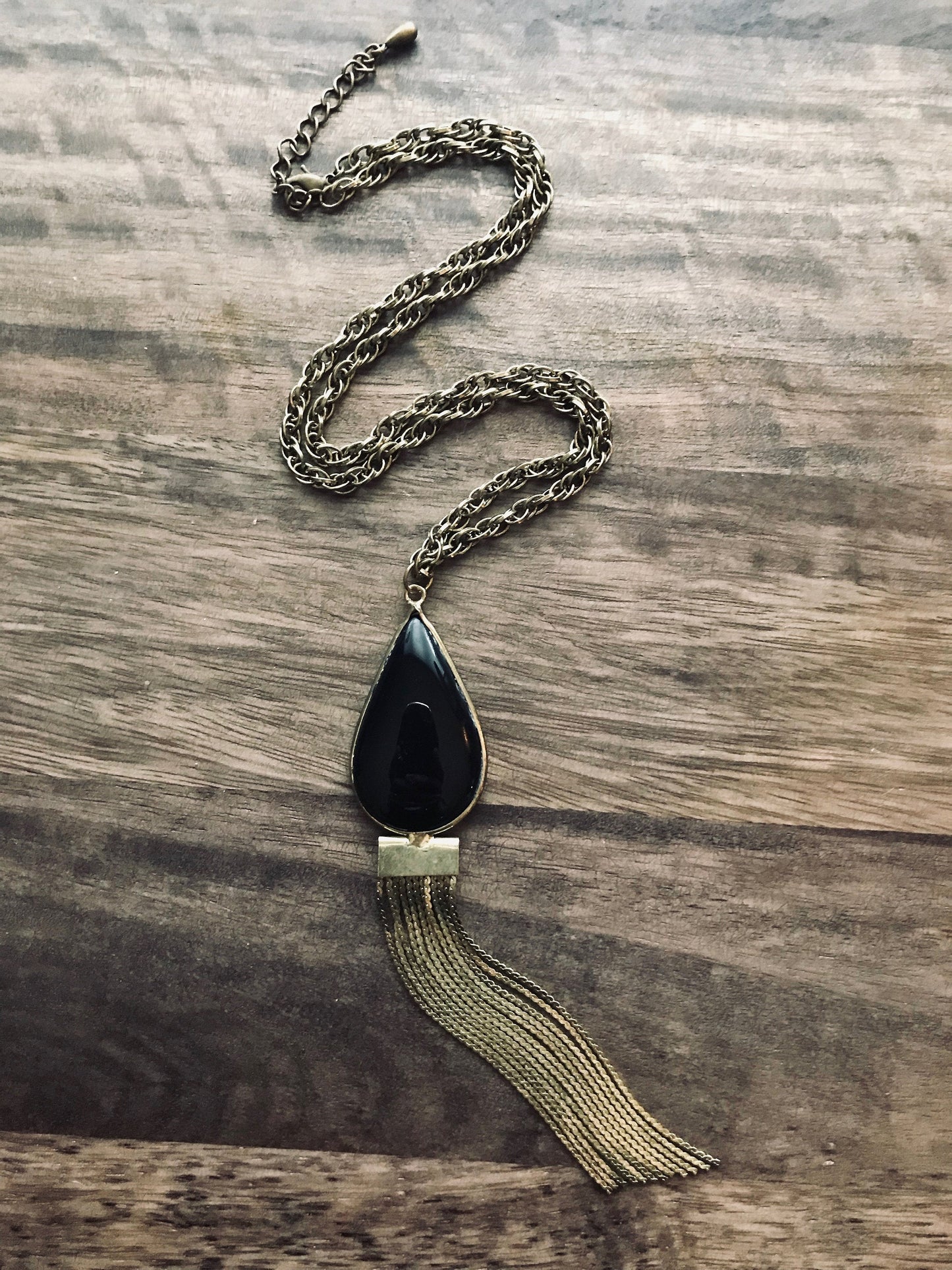 So Metal Tassel Necklace