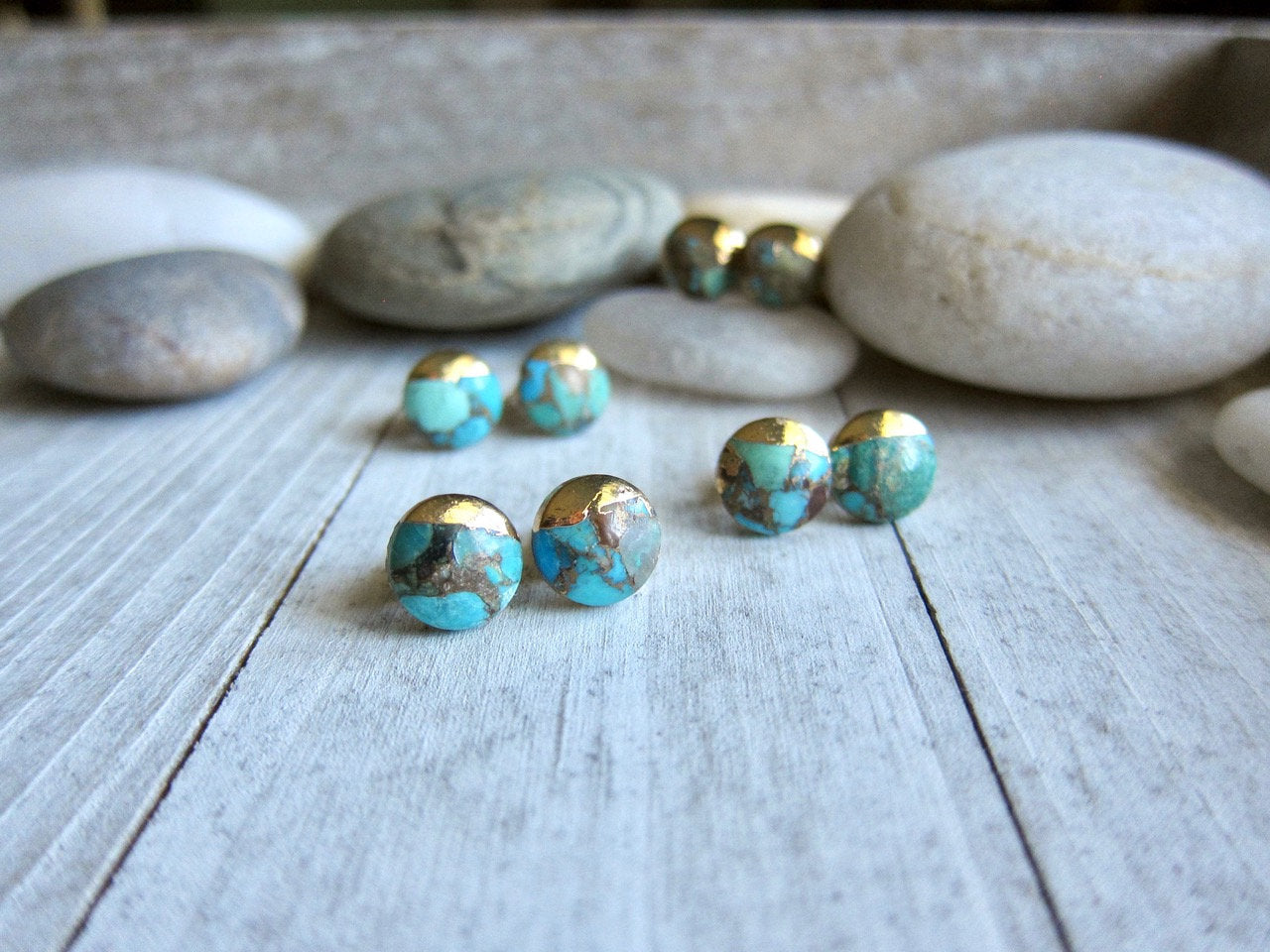 Turquoise Stud Earrings,Turquoise Earrings Gold,Gold Turquoise Studs,Raw Stone Earrings,Turquoise Jewelry,Boho Stud Earrings,Round Turquoise