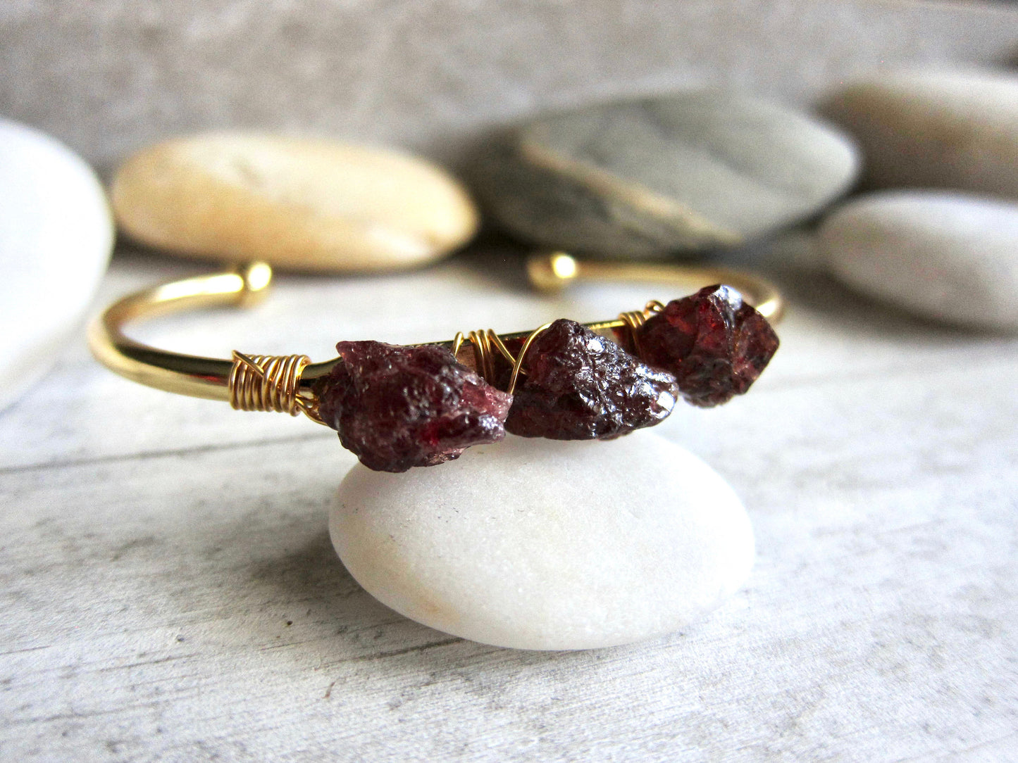 Glendale Garnet Bracelet