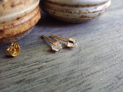 Tiny Herkimer Diamond Earrings, Raw Diamond Earrings,Herkimer Studs,Dainty Earrings,Raw Crystal Earrings,Gemstone Studs, Birthstone Jewelry