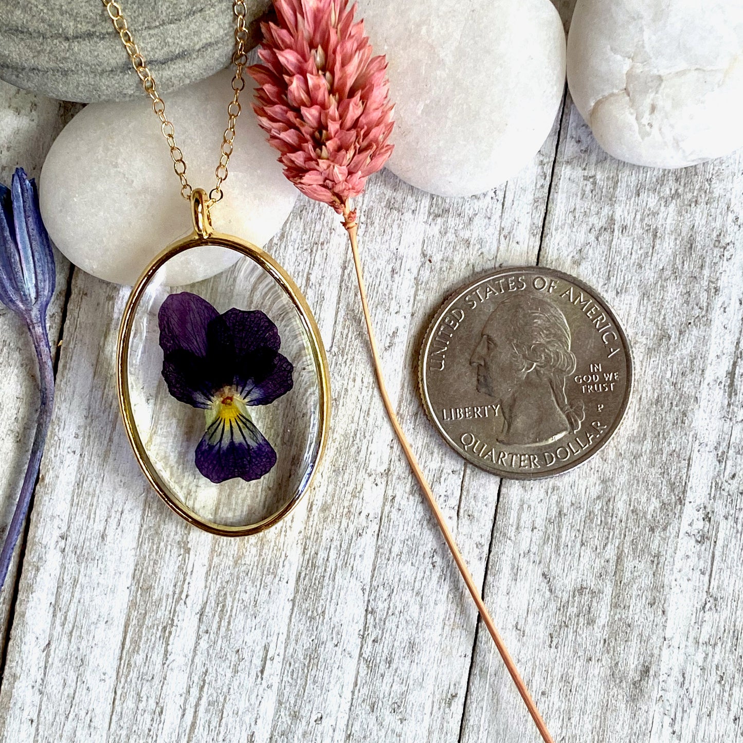 Venni Real Violet Flower Necklace