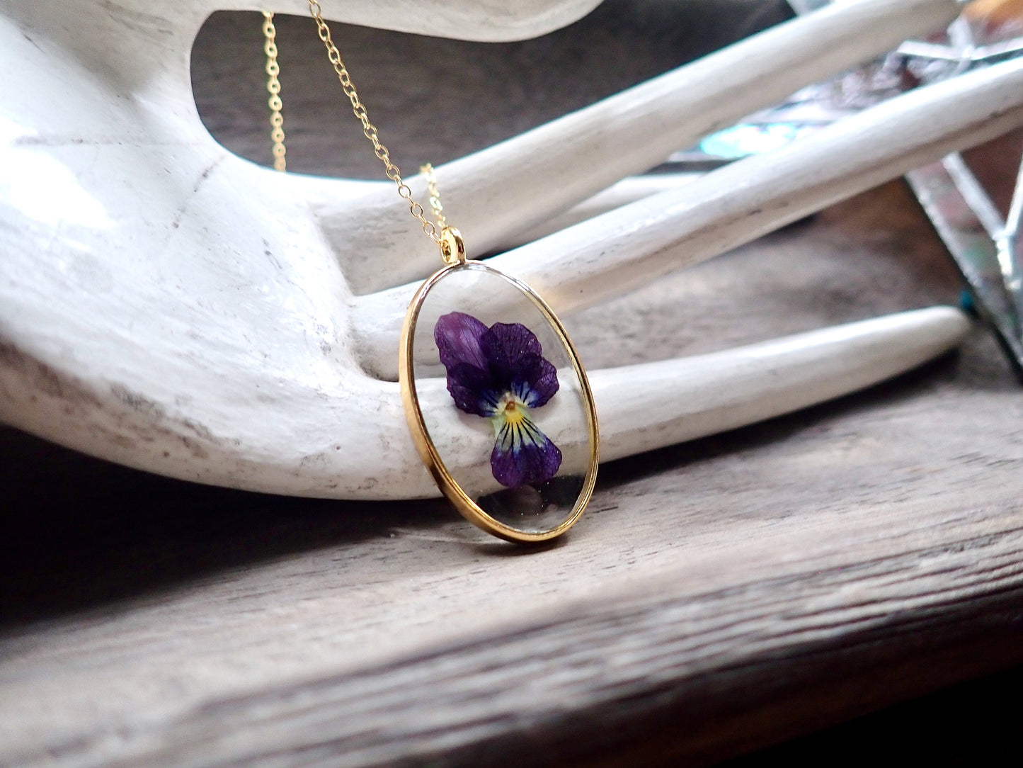 Venni Real Violet Flower Necklace