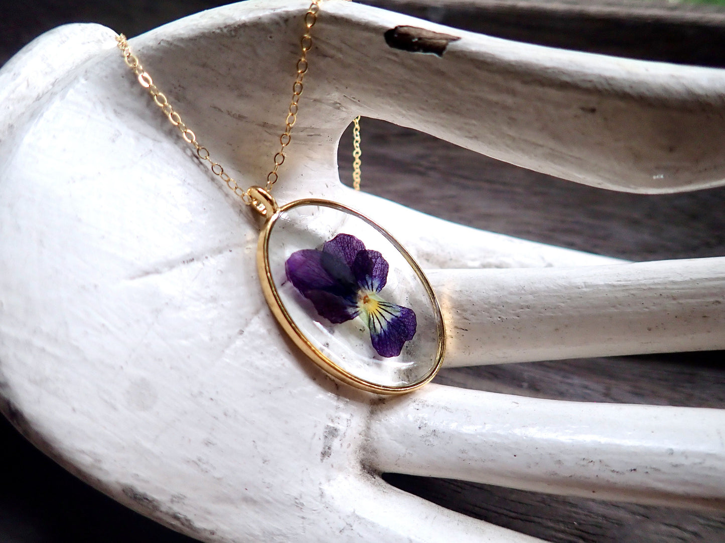 Venni Real Violet Flower Necklace