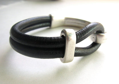 Essex Mens Leather Bracelet