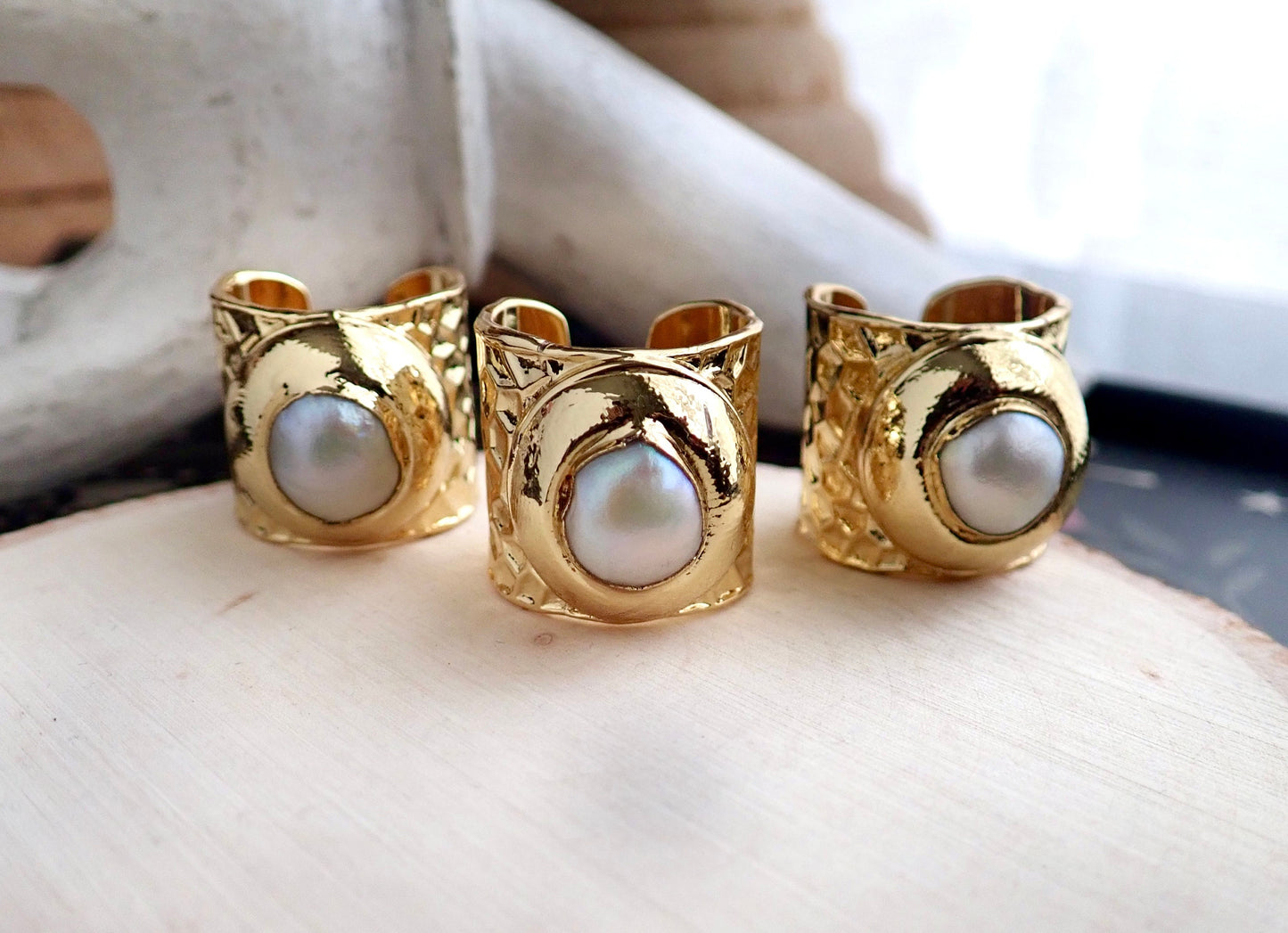 Pangea Gold Pearl Ring