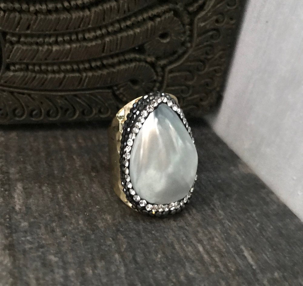 Pluto Pearl Ring