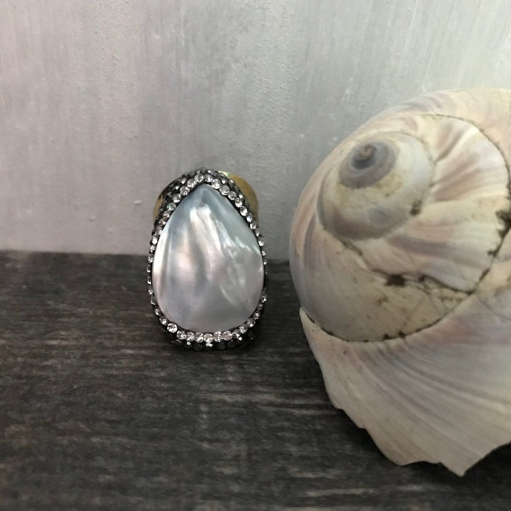 Pluto Pearl Ring